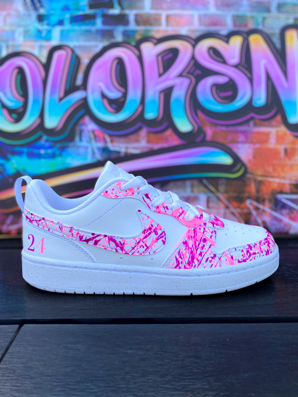 Baskets Nike Rose Fuchsia - COLORSNEAK