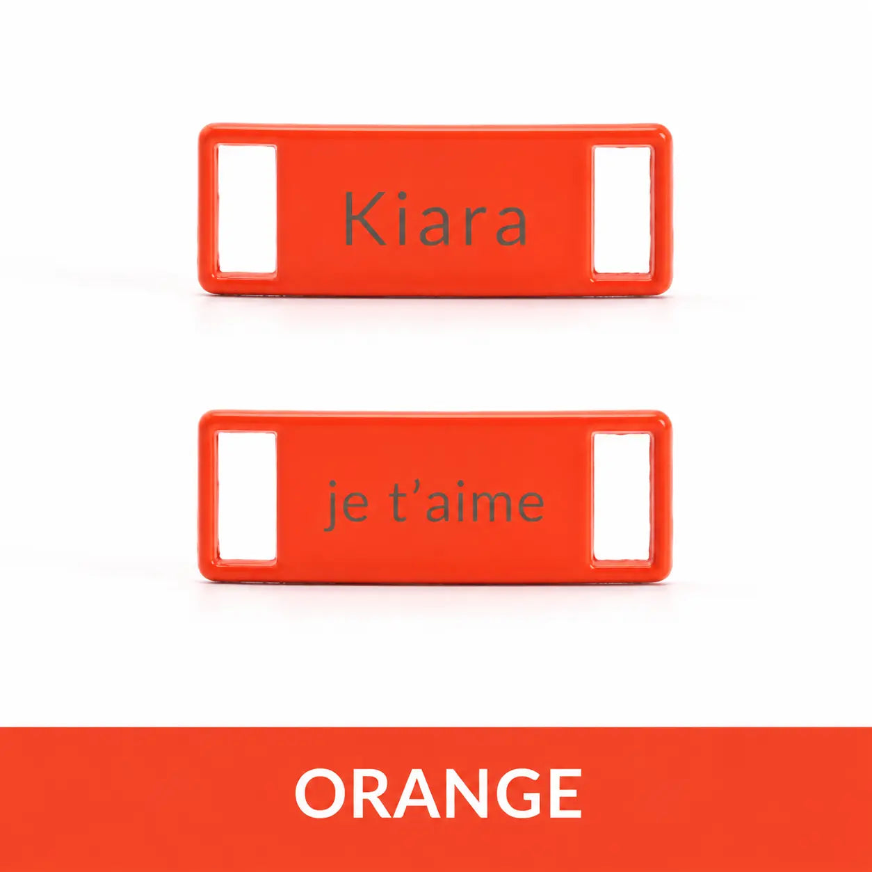 Bijou de chaussure orange personnalisé avec gravure d'un prénom, d'une date ou d'un message.
