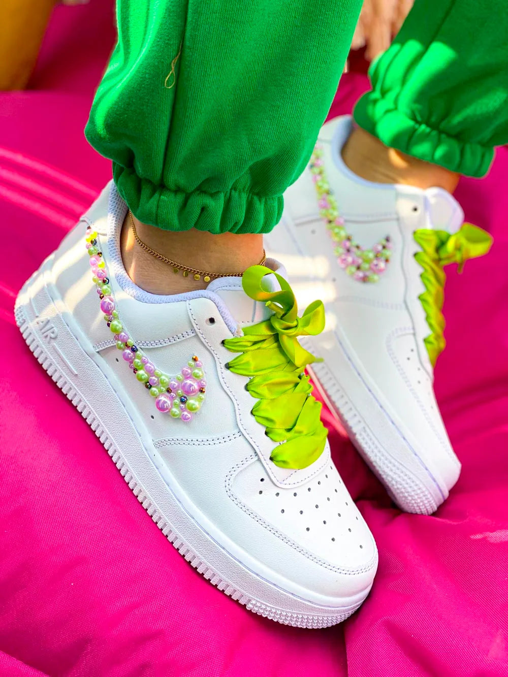 Nike Air Force 1 vert rose perlée femme personnalisée