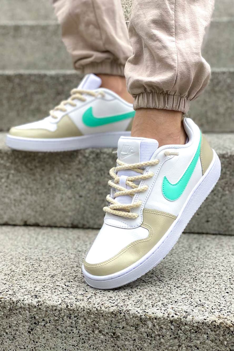Baskets Nike Beige et Turquoise