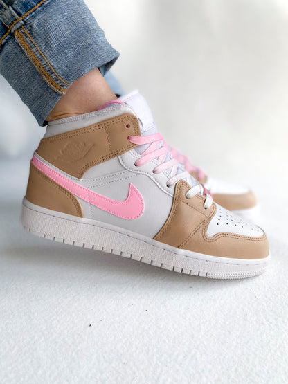 Air Jordan Mid  Beige et Rose