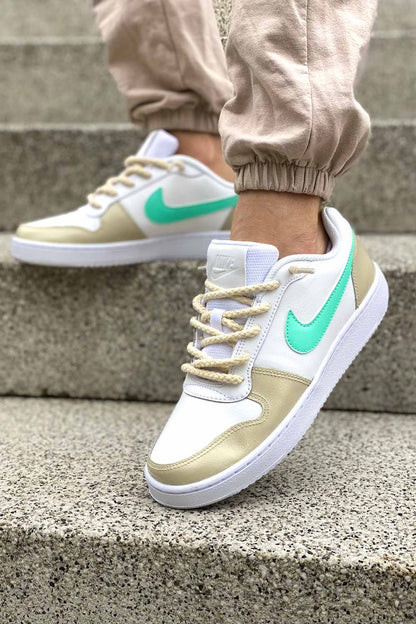 Basket Nike Beige et Turquoise