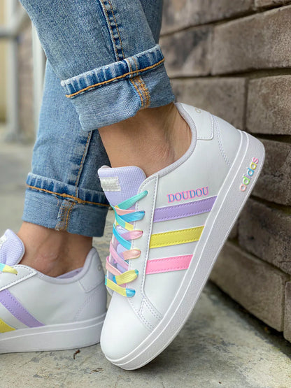 Adidas basket pastel personnalisée peinte à la main