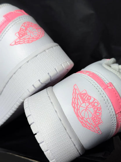 Personnalisation possible sur Air Jordan Low corail