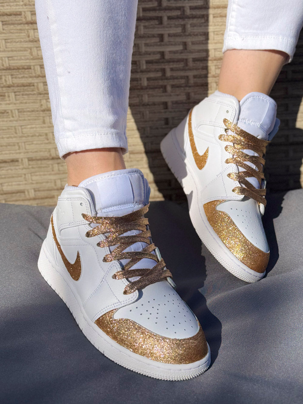 Nike Air Jordan Mid glitter gold blanches et or femme