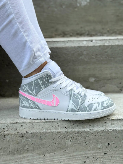 Sneaker Air Jordan Mid gris et rose artisanale réalisée en France