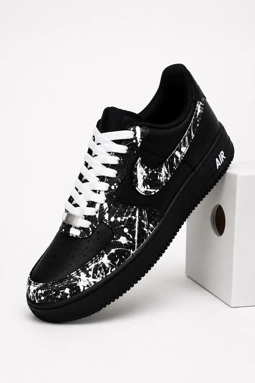 Basket Air Force 1 custom noir et blanc pour femme et homme