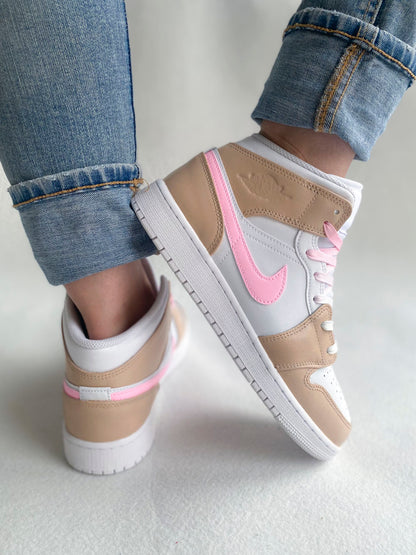 Air Jordan Mid  Beige et Rose