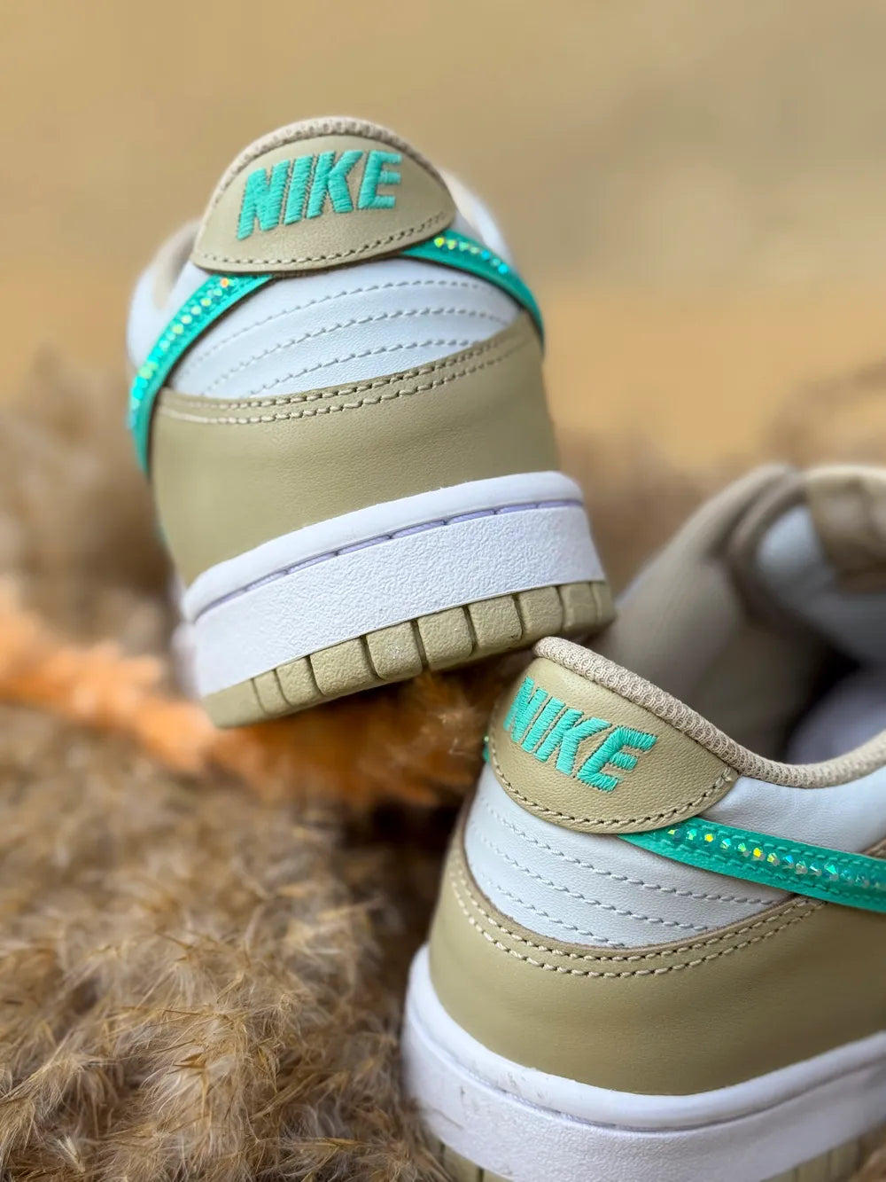 Baskets strass turquoise style chic et discret