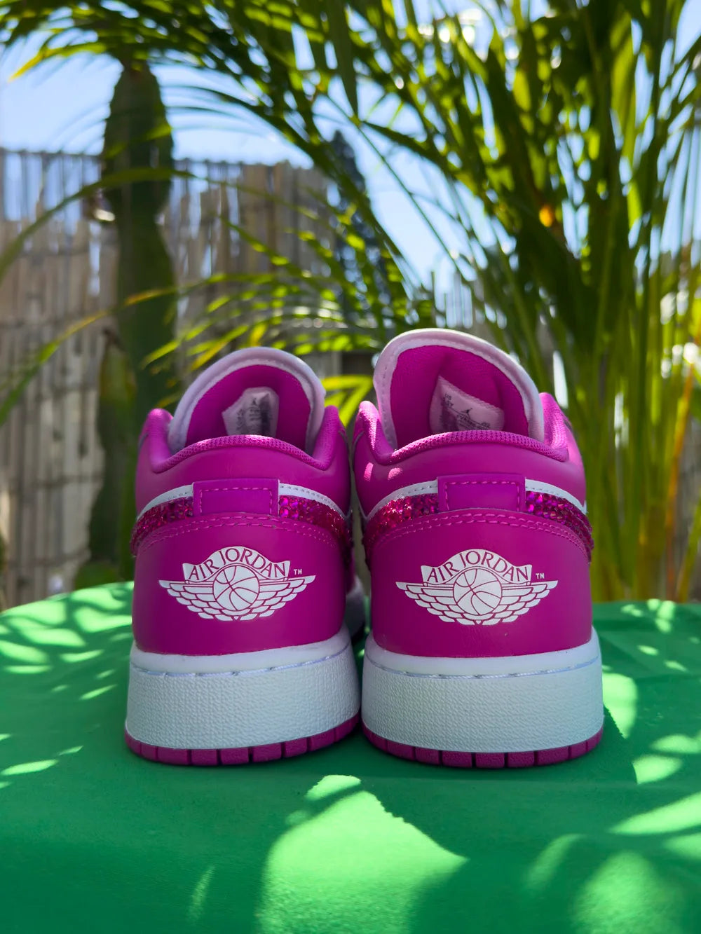 Nike Air Jordan custom strass fuchsia artisanale